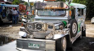 Военный джип превратился в простую филиппинскую маршрутку (50 фото)