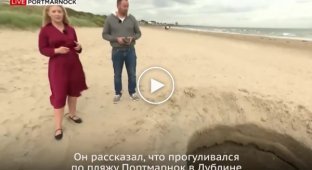 Загадочная дыра на пляже в Ирландии вызвала переполох в сети