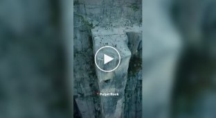 Утес Прекестулен в Норвегии