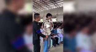 Красный или черный: как проходит призыв в армию Таиланда