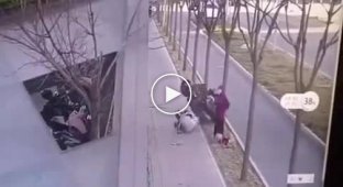A Chinese motorcyclist regretted taking his route along a pedestrian path.