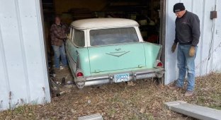 Gorgeous 1957 Chevrolet Wagon, which stood for a quarter of a century without movement (6 photos + 1 video)