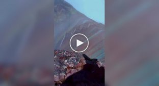 На Райдужній горі в Перу помітили рідкісне явище — Броккенський привид