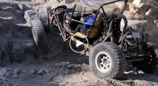 Homemade SUV with a retractable design