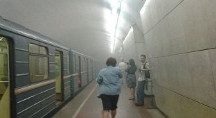Пожар в Московском метро (15 фото + 1 видео)