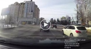 ДТП со скорой в Твери попало на видео