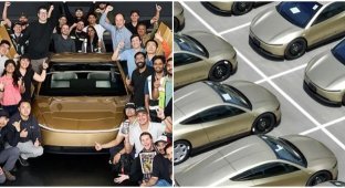 Elon Musk Launches Tesla Cybercab Without Steering Wheel and Pedals (6 photos + 1 video)