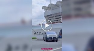 Первые летающие автомобили в Китае