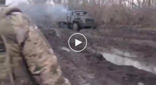 Уничтоженный российский грузовик «Урал»