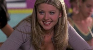The star of “American Pie” Tara Reid has changed beyond recognition (2 photos)