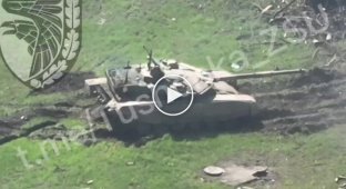Orc T90 tank in Bakhmut for $4 million or a couple of unbuilt gardens, sad