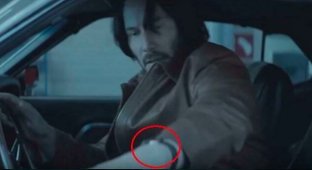 Зверніть увагу, як Кіану Рівз носить годинник у "Джоні Уїку". Все не просто так (5 фото)