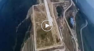 Wushan Airport at an altitude of 1800 meters in China