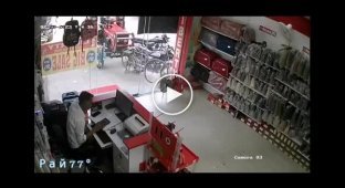 Unmanned tractor wound up and smashed a shop window in India