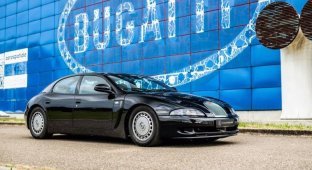 Bugatti EB112 — отполированный кусок мыла для четверых (19 фото)