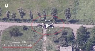 HIMARS attacks the 1L219 Zoopark-1 anti-battery radar and the EW system in the Bakhmutu area