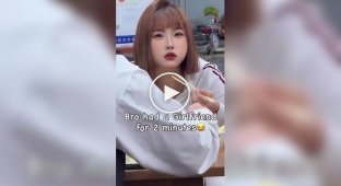 Девушка с плохим зрением случайно села за столик к незнакомцу