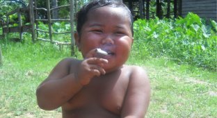 Помните 2-летнего индонезийского мальчика, который выкуривал по 40 сигарет в день? (5 фото)