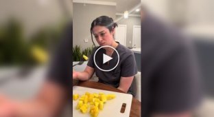 A Rare Phobia: A Girl Afraid of Fruit Tried a Pineapple for the First Time