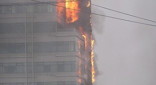 Пожар в центре Москвы (8 фото)