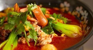 Китайський суп, що дарує бурю емоцій (4 фото + 1 відео)