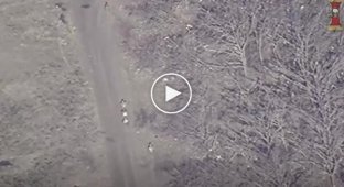 Уничтожение штурмовой группы из пяти оккупантов кассетным боеприпасом