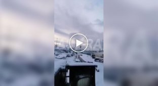 Украинские дроны пытались атаковать крупнейший морской торговый порт РФ – Усть-Луга в Ленинградской области, - СМИ