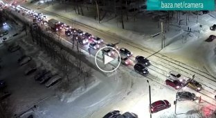 Why you shouldn't go around a traffic jam this way