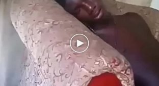 black alarm clock