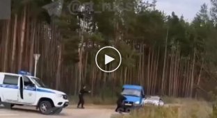 In Russia, a man knocked down a PPS officer when he tried to get away from the chase