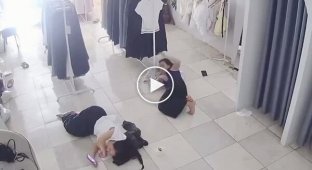 Мышка забежала не в ту норку