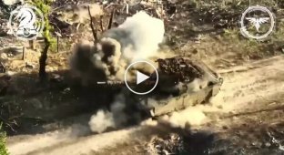 Soldiers of the 47th Mechanized Infantry Brigade destroyed a convoy of occupiers' armored vehicles in the Avdiivka direction