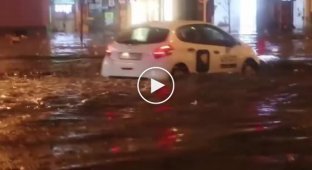 Затопленный ночной Киев