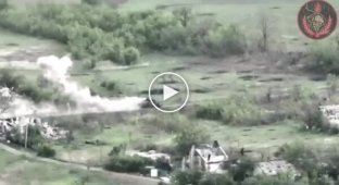Ukrainian FPV drones hit the Russian T-90M Proryv tank in the Avdeevsky direction
