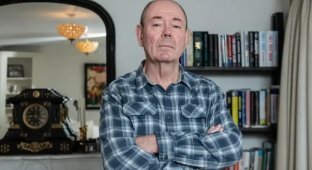 У Британії пенсіонеру виплатили 20 000 фунтів компенсації після помилкового арешту за повідомлення у соцмережах (3 фото)