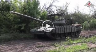 Soldiers of the Khorne Group unit captured a Russian tank in the Kursk region