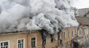 Пожар в Одессе (6 фотографий)