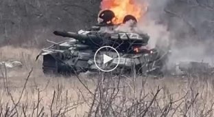 Орки снимают как горит их очередной танк