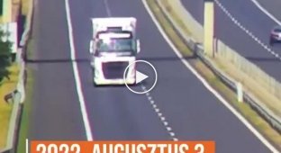 Взрыв шины грузовика на венгерской автомагистрали