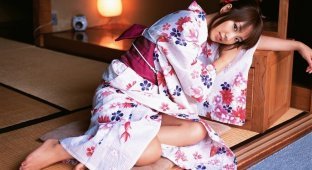 Носят ли японки нижнее белье под кимоно? (4 фото)