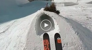 Дабл-прыжок в тунель на лыжах