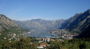 Отдых в Черногории: путешествие к заливу пяти тысячелетий (11 фото)