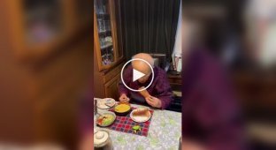 An elderly frog fan from Japan