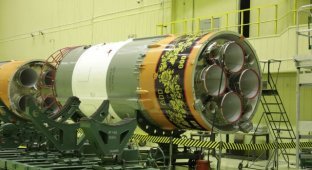 Расписанная под хохлому ракета «Союз-2.1a» с грузовым кораблем «Прогресс МС-18» стартовала к МКС (фото + видео)
