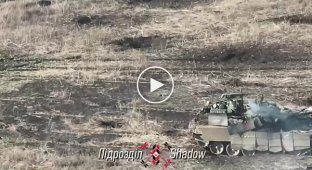Ukrainian defenders burned a Russian T-90M tank in the Donetsk region