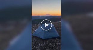 The tent went on an independent journey