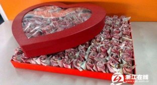 Бабло - лучшая валентинка для китайской девушки (7 фото)