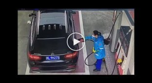 The king of life offended a woman at a gas station