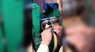 How belts are made by hand in Pakistan