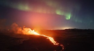 В Ісландії зняли виверження вулкана на тлі Північного сяйва (фото + відео)